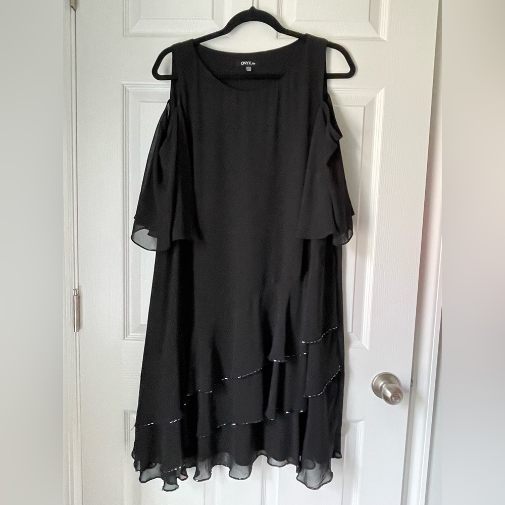 Onyx Nite Special occasion chiffon dress COLD SHOULDER